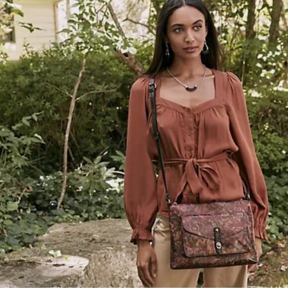 Patricia Nash Kenilworth Vintage Floral Brocade Crossbody purse